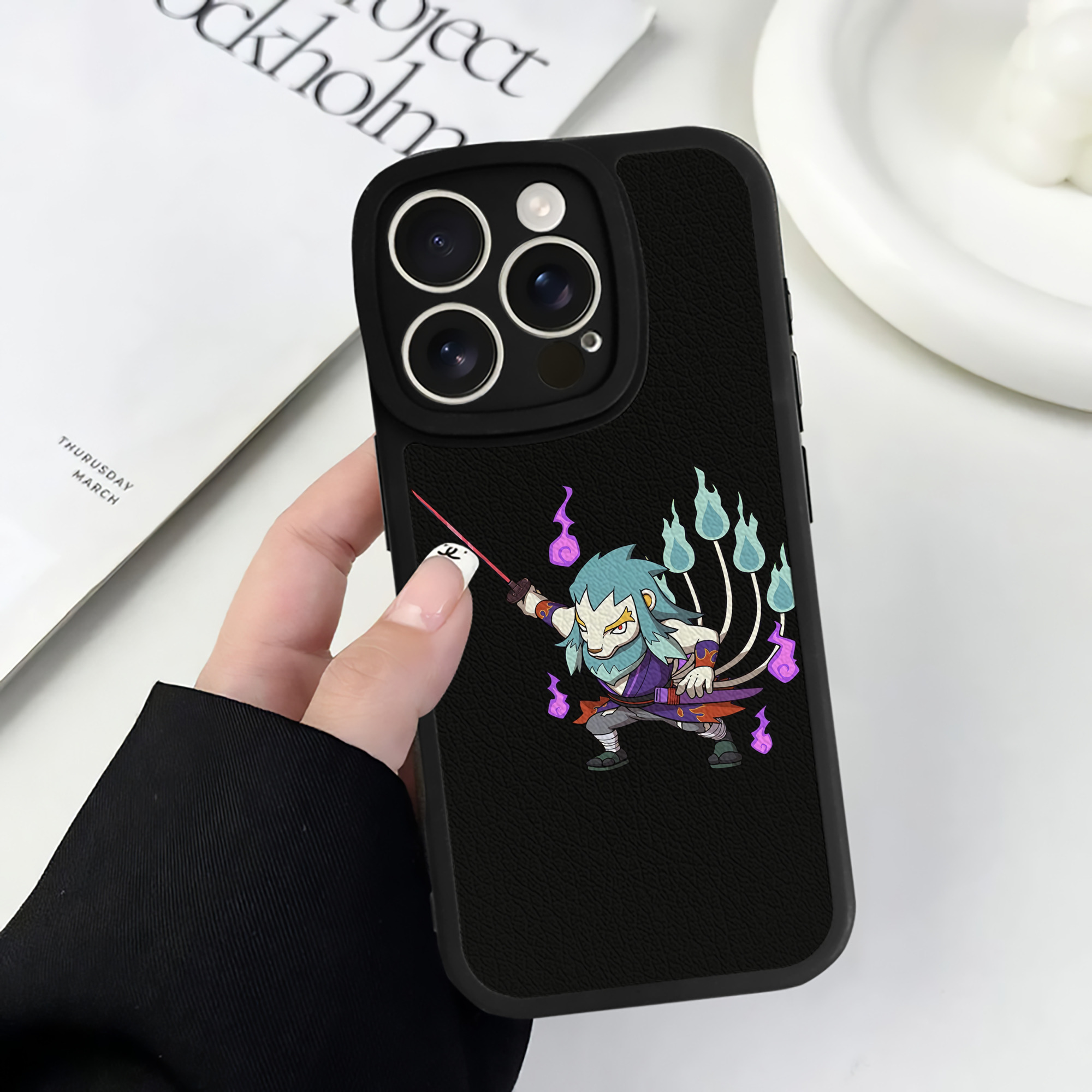 （画像用） 妖怪ウォッチ Yo-kai Watch 【iPhone 16シリーズ対応】シリコンスマホケース（レザー調） 材質：シリコン